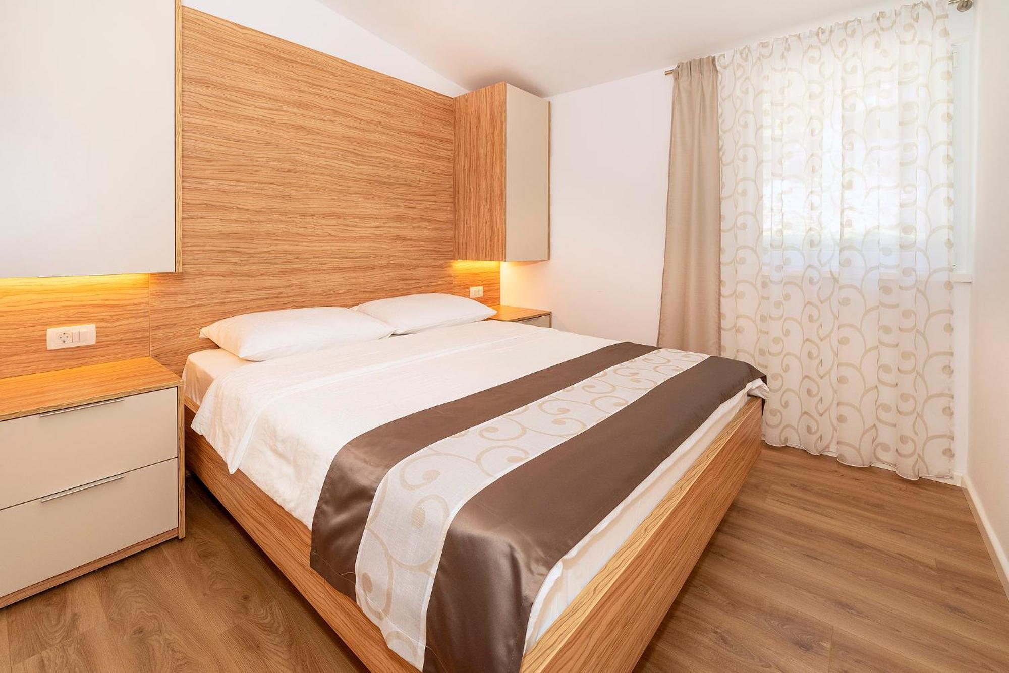 באסקה Apartments Kricin II מראה חיצוני תמונה